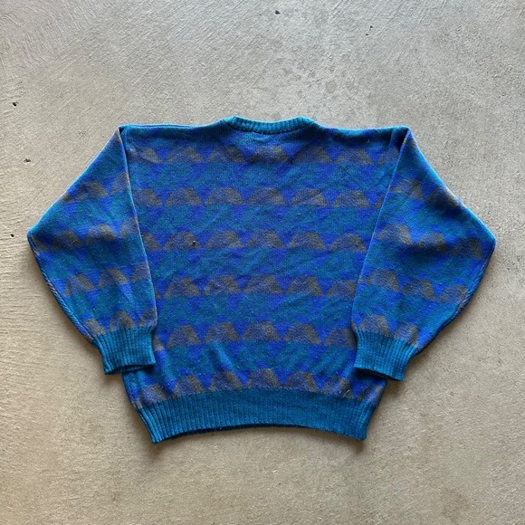 Vintage 90s Aka Bay Sportswear Geometric Sweater Size Medium Blue Pullover Knit - Picture 4 of 6
